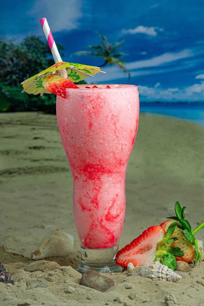 Strawberry lassi