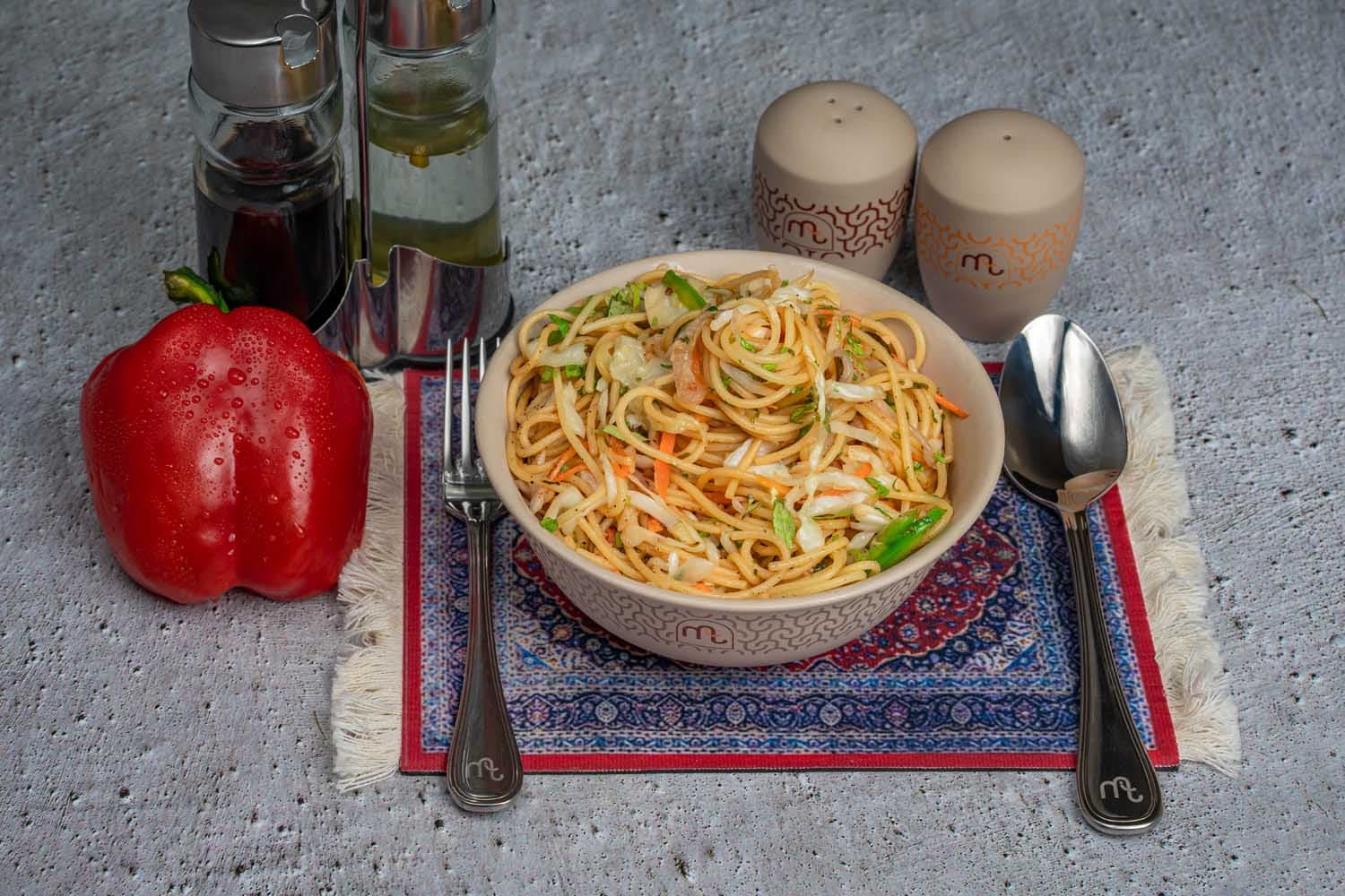 Veg hakka noodles